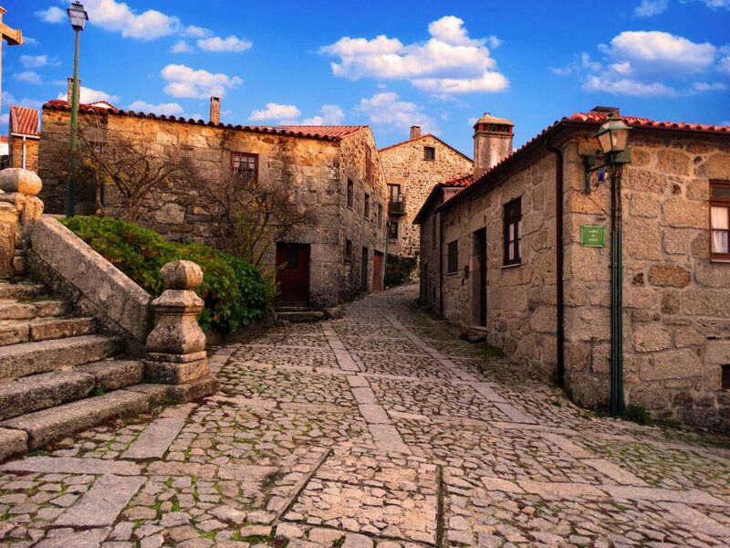 Linhares da Beira, Classic granite village, cobbled streets, castle and blue skies