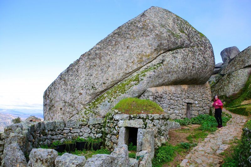 Monsanto, Houses built into giant granite boulders, deeply historic, total quiet